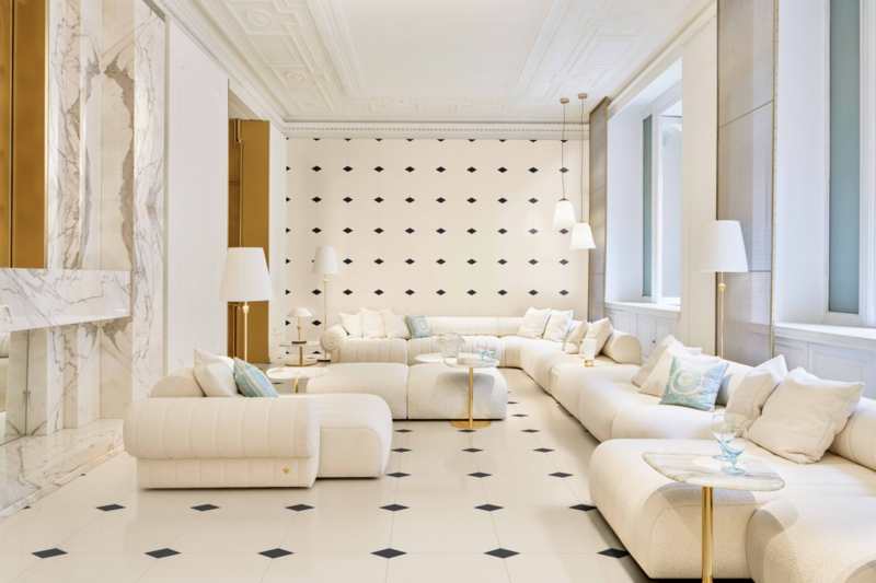 carrelage La greca signature insert black gold