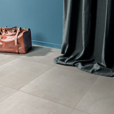 November NM01 Rain 60x60 Still life