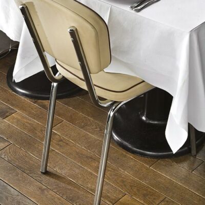 Parquet contrecollé chêne TOP 4,5 Col. 318 B Chêne confort brun moka brossé huilé