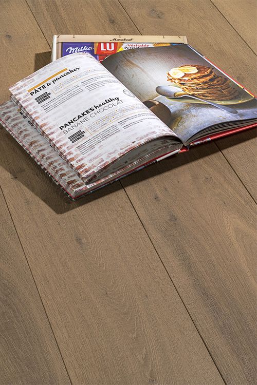 Parquet chêne massif SC 626 Scié poivre noir 2 ans d’âge 14 mm 21- 22 mm